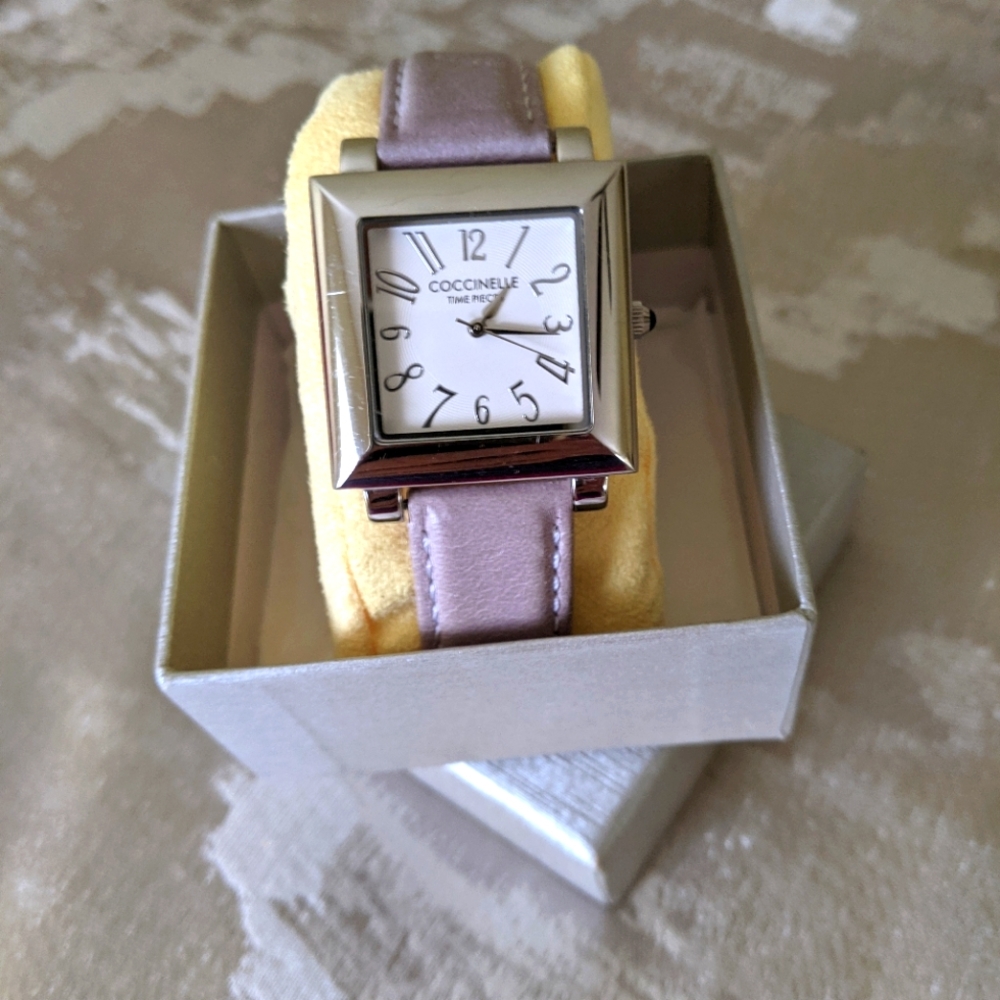 🇬🇧 COCCINELLE CLASSIC SQUARE LADIES WATCH - Picture 2 of 7